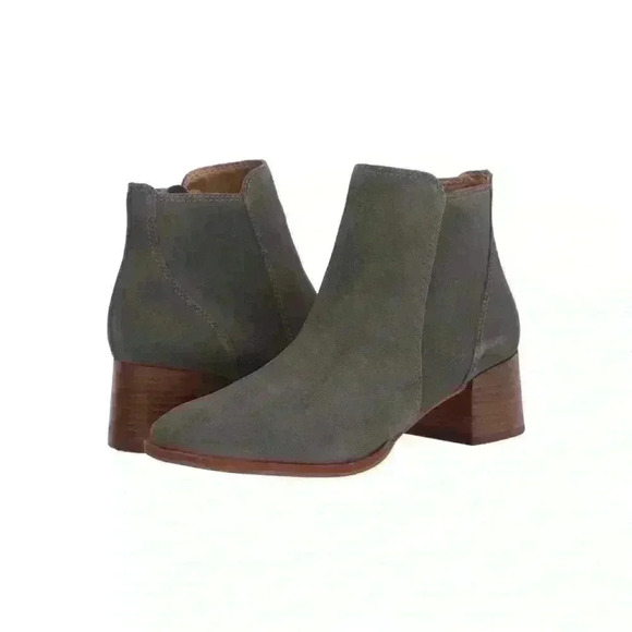 Lucky Brand Women's gray Lilye Bootie Fashion Boot Sz 10 - Picture 1 of 10